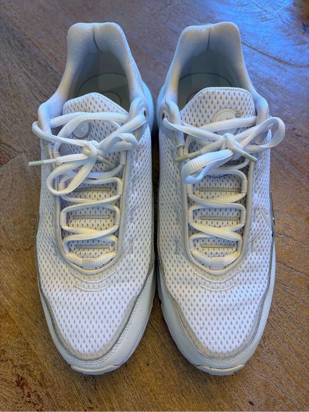 Nike White Mens Lightweight Mesh Sneakers